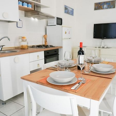 Al Mare Da Nonna Me' Apartman Porto SantʼElpidio Kültér fotó