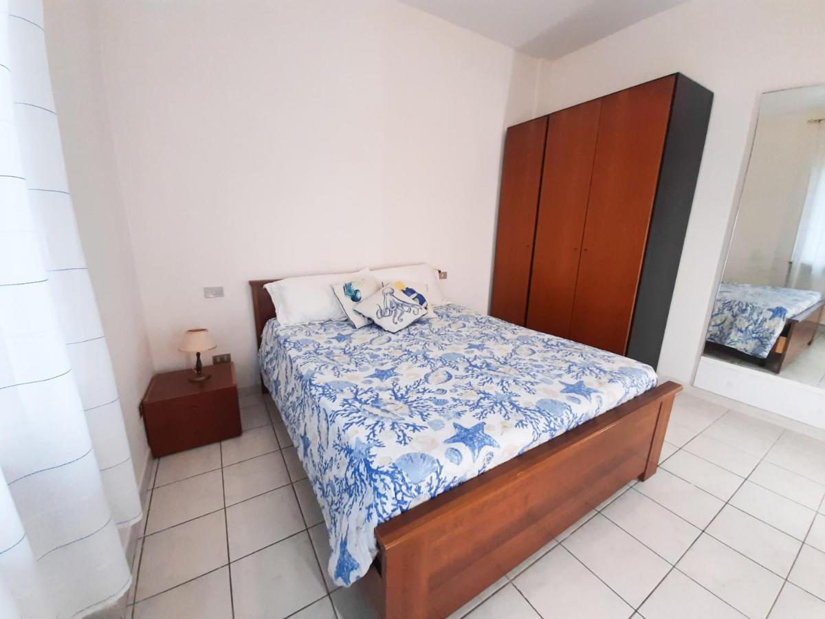 Al Mare Da Nonna Me' Apartman Porto SantʼElpidio Kültér fotó